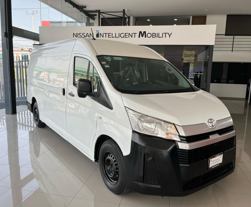 Toyota Comerciales Hiace Panel 5 pts. DX Superlarga, toldo alto, TM5 (línea nueva) 2020